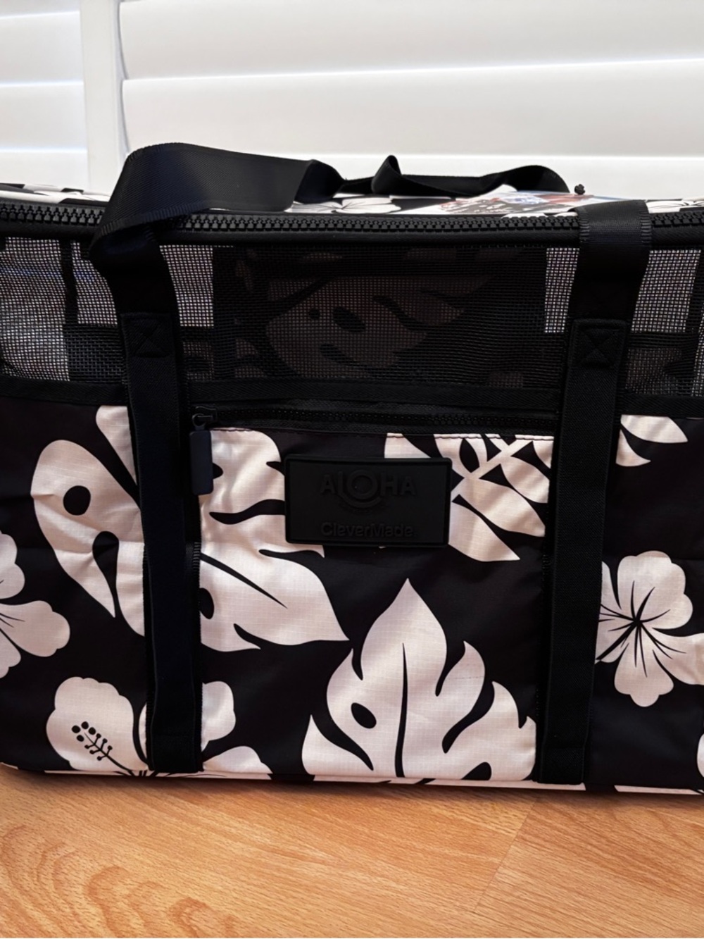 ALOHA Collection Black and White Floral Tote OR teal